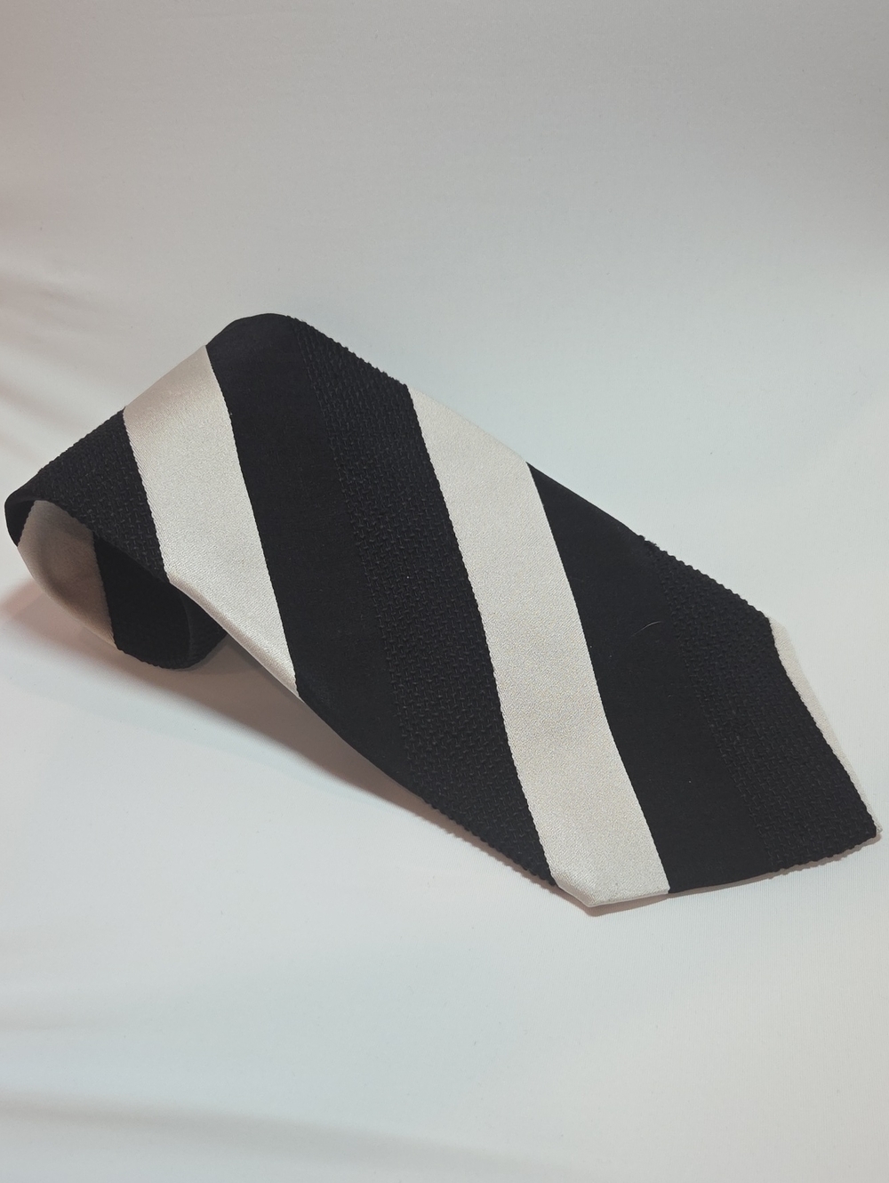 Emporio Armani Nylon/Silk Black and White Striped Patchwork VTG Tie 4.0x53"